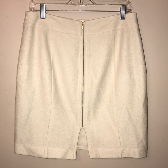 🌺 Banana Republic fully lined Ivory skirt. - Picture 5 of 8